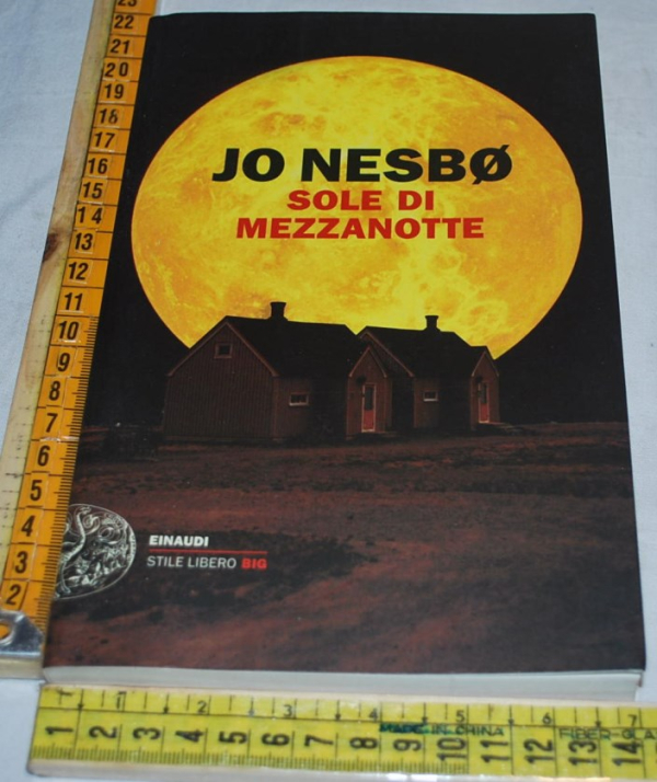 Nesbo Jo - Sole di mezzanotte - Einaudi SL Big